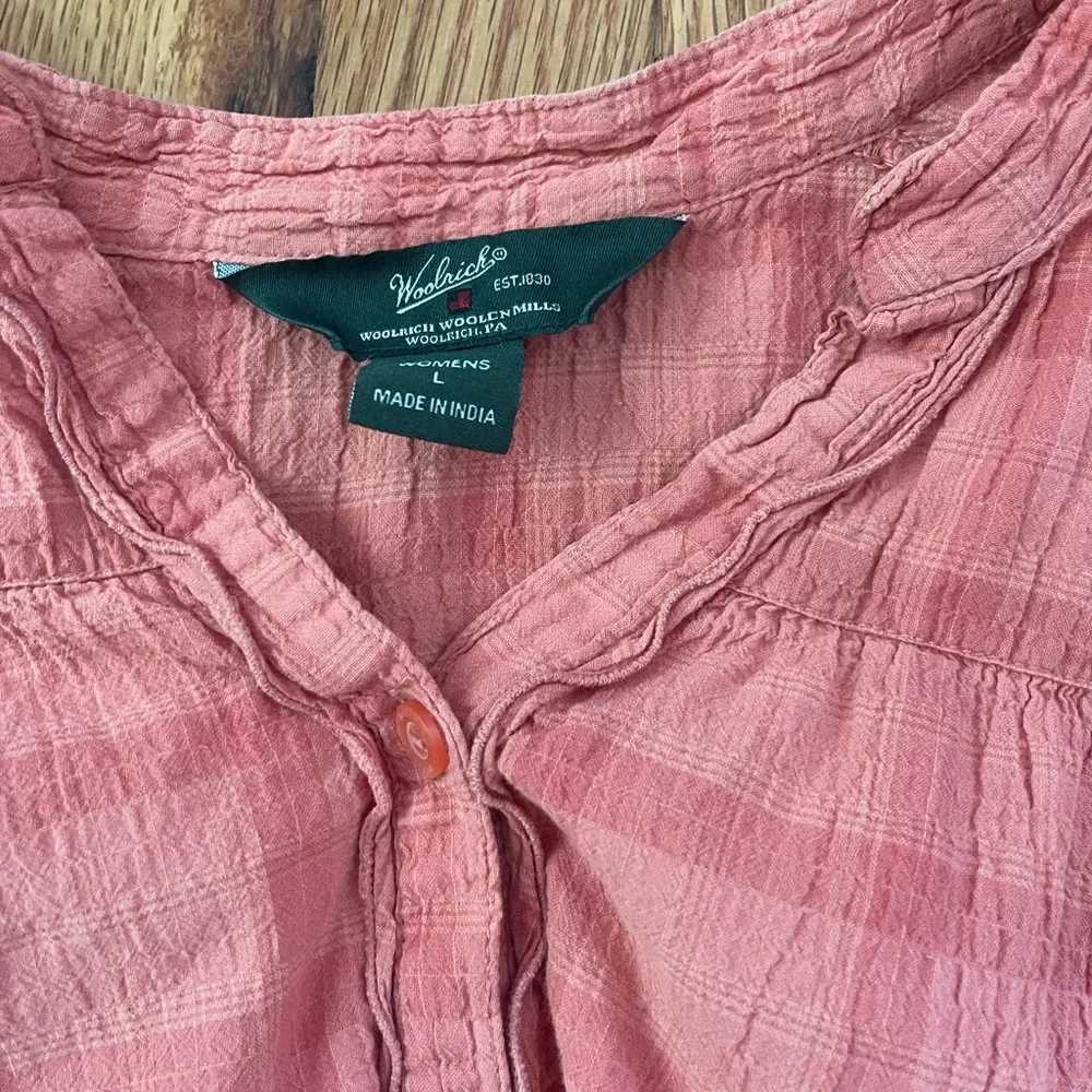Woolrich Top - Picture 2 of 3